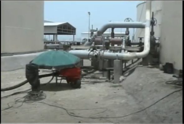 Tank cleaning from a Flat Floor Onshore